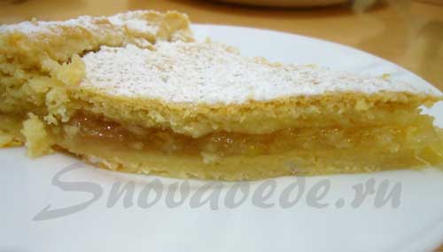 Пирог с яблочно-лимонной начинкой